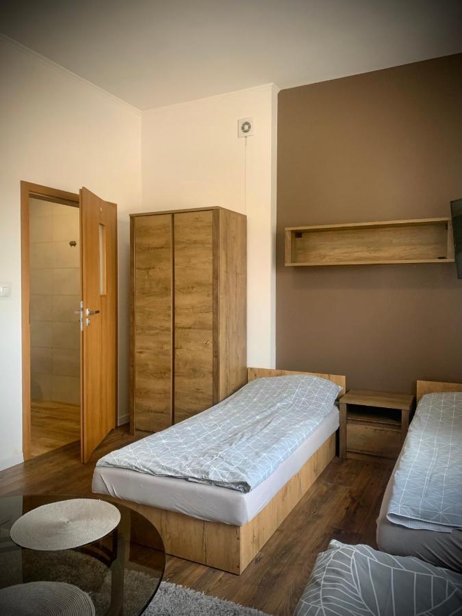 Hostel Sportowa Плоньск Екстер'єр фото