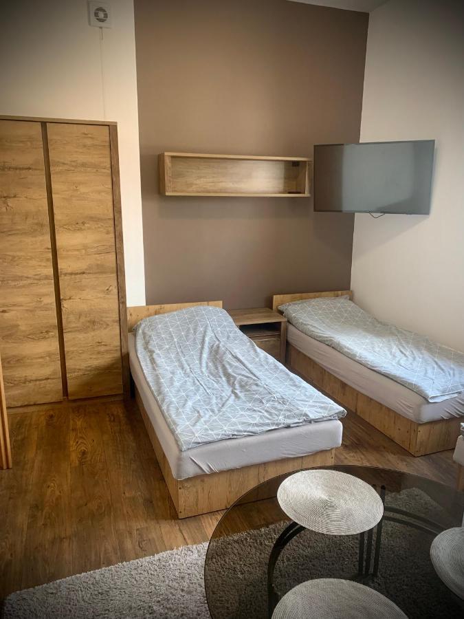 Hostel Sportowa Плоньск Екстер'єр фото