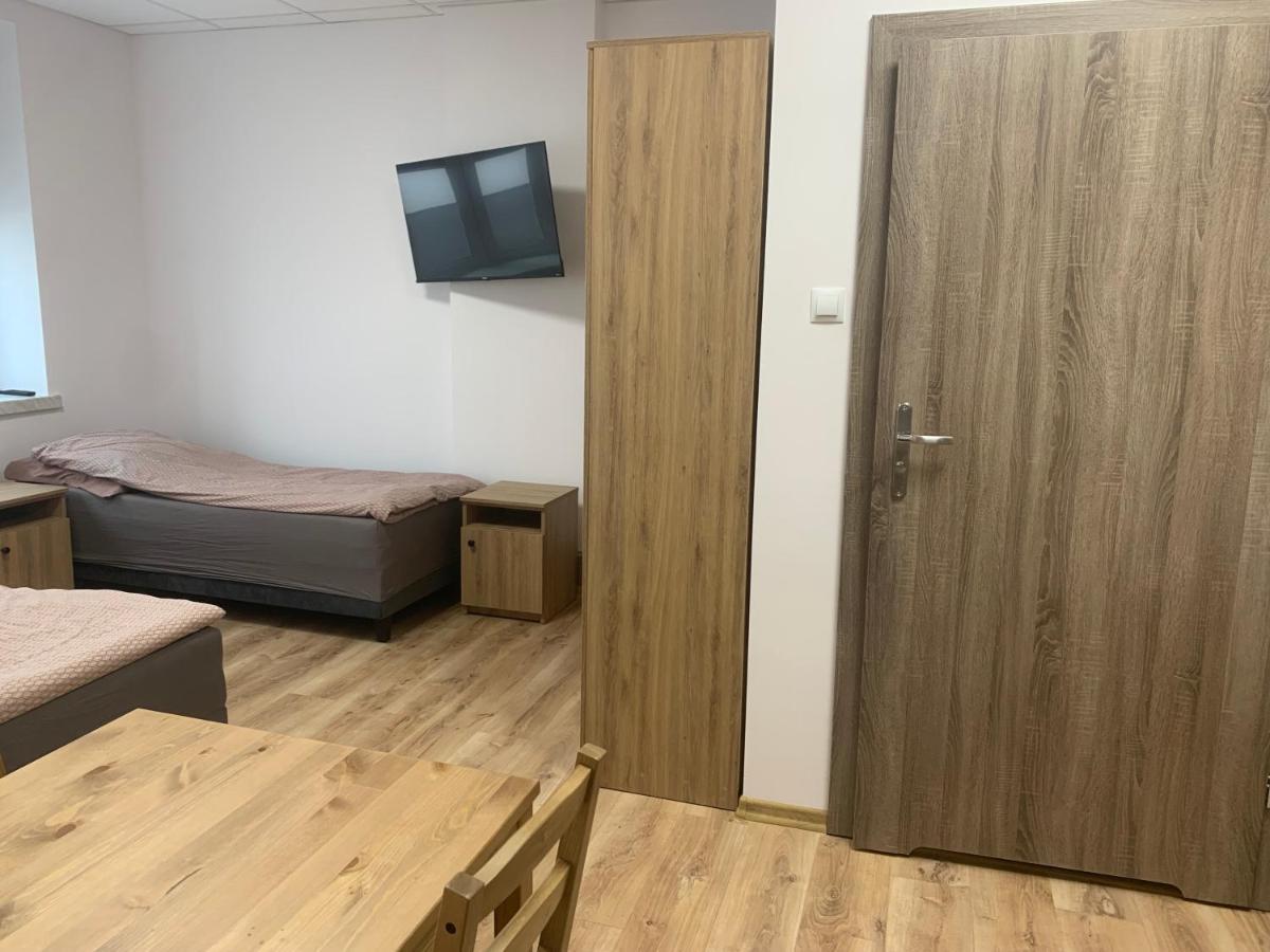 Hostel Sportowa Плоньск Екстер'єр фото