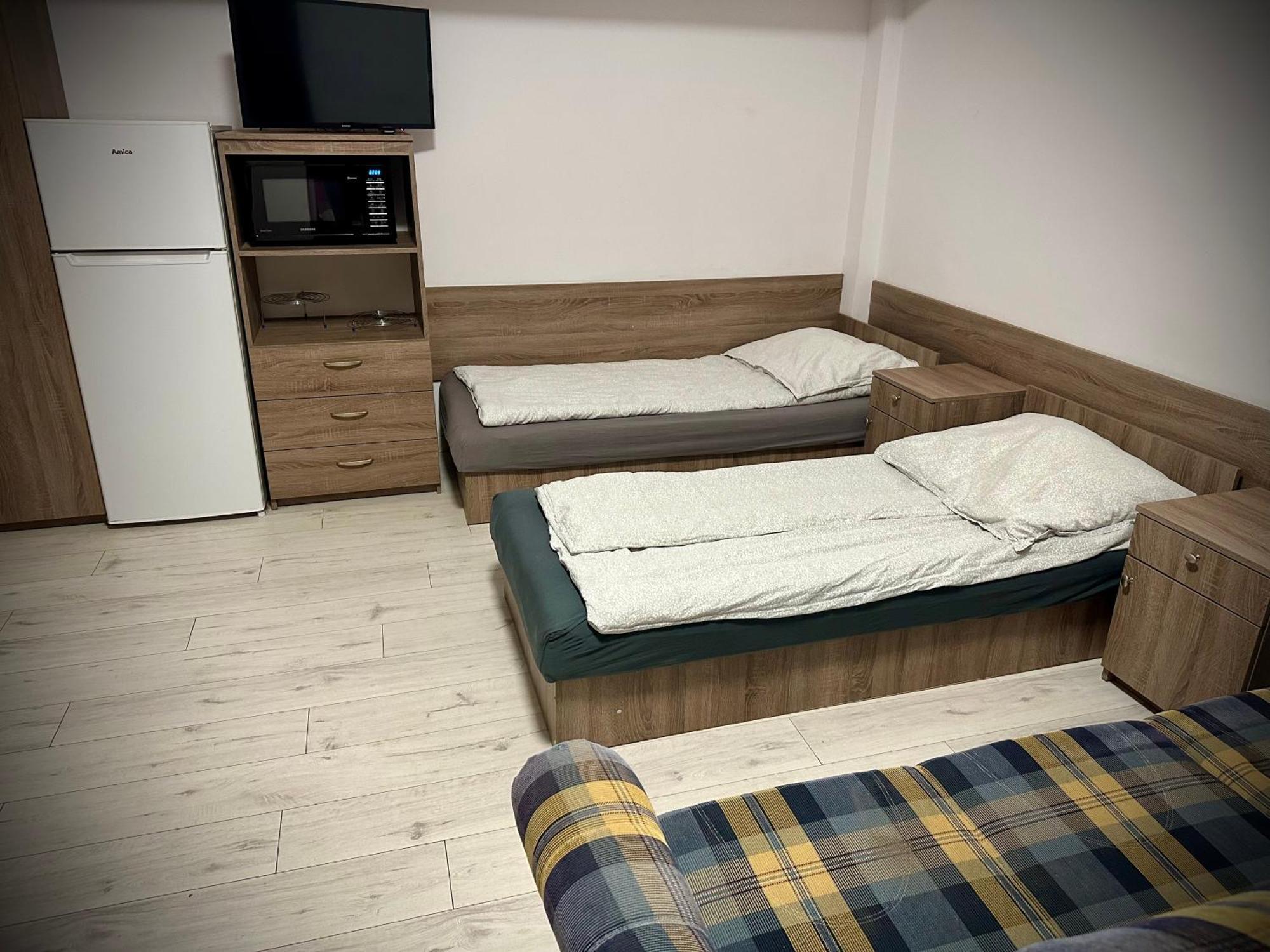 Hostel Sportowa Плоньск Екстер'єр фото