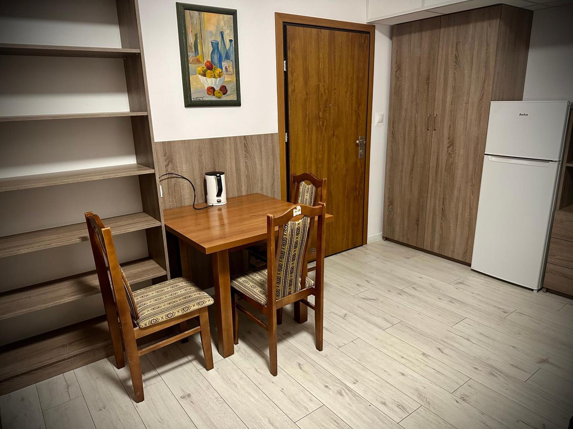 Hostel Sportowa Плоньск Екстер'єр фото