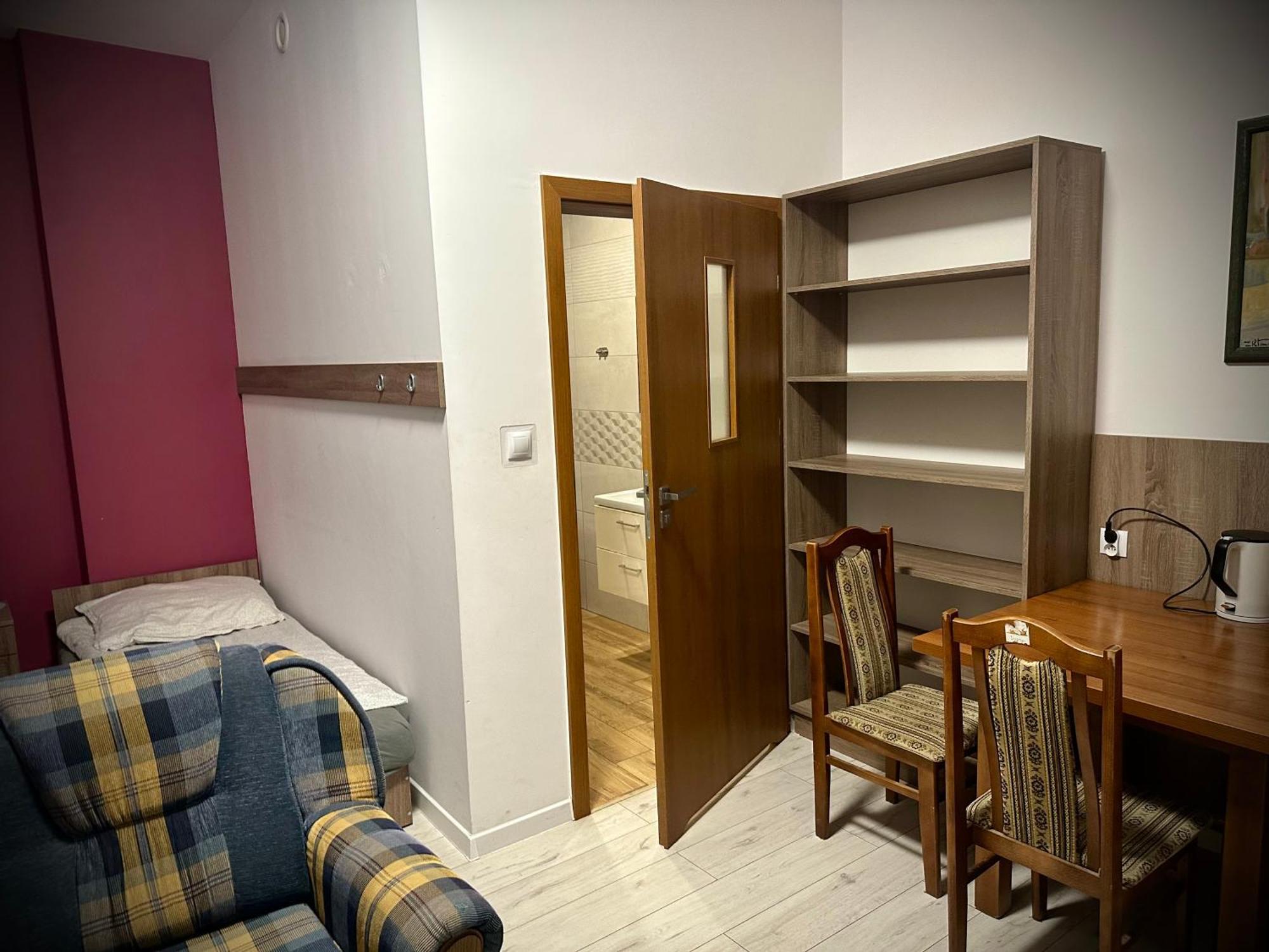 Hostel Sportowa Плоньск Екстер'єр фото